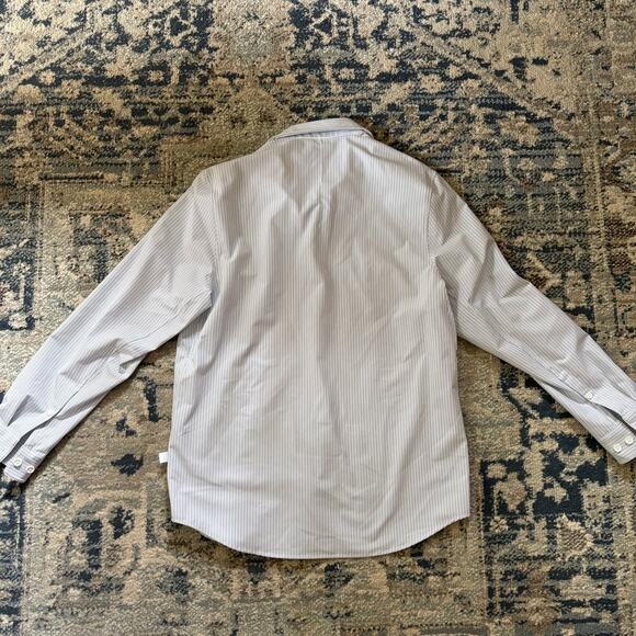 Lululemon New Venture Classic-Fit Long-Sleeve Shirt - Picture 9 of 12